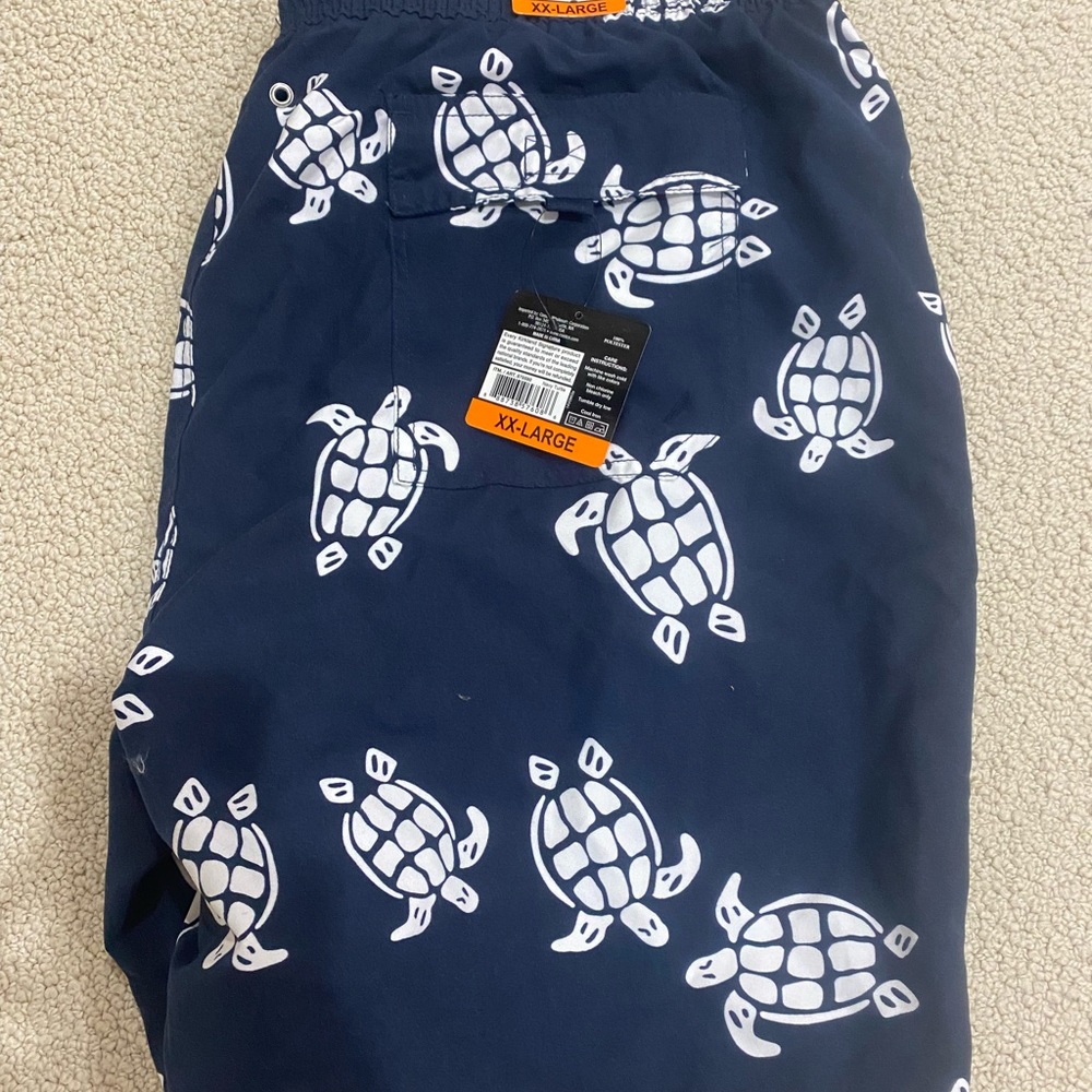 NWT: Men’s swim trunks size XXL